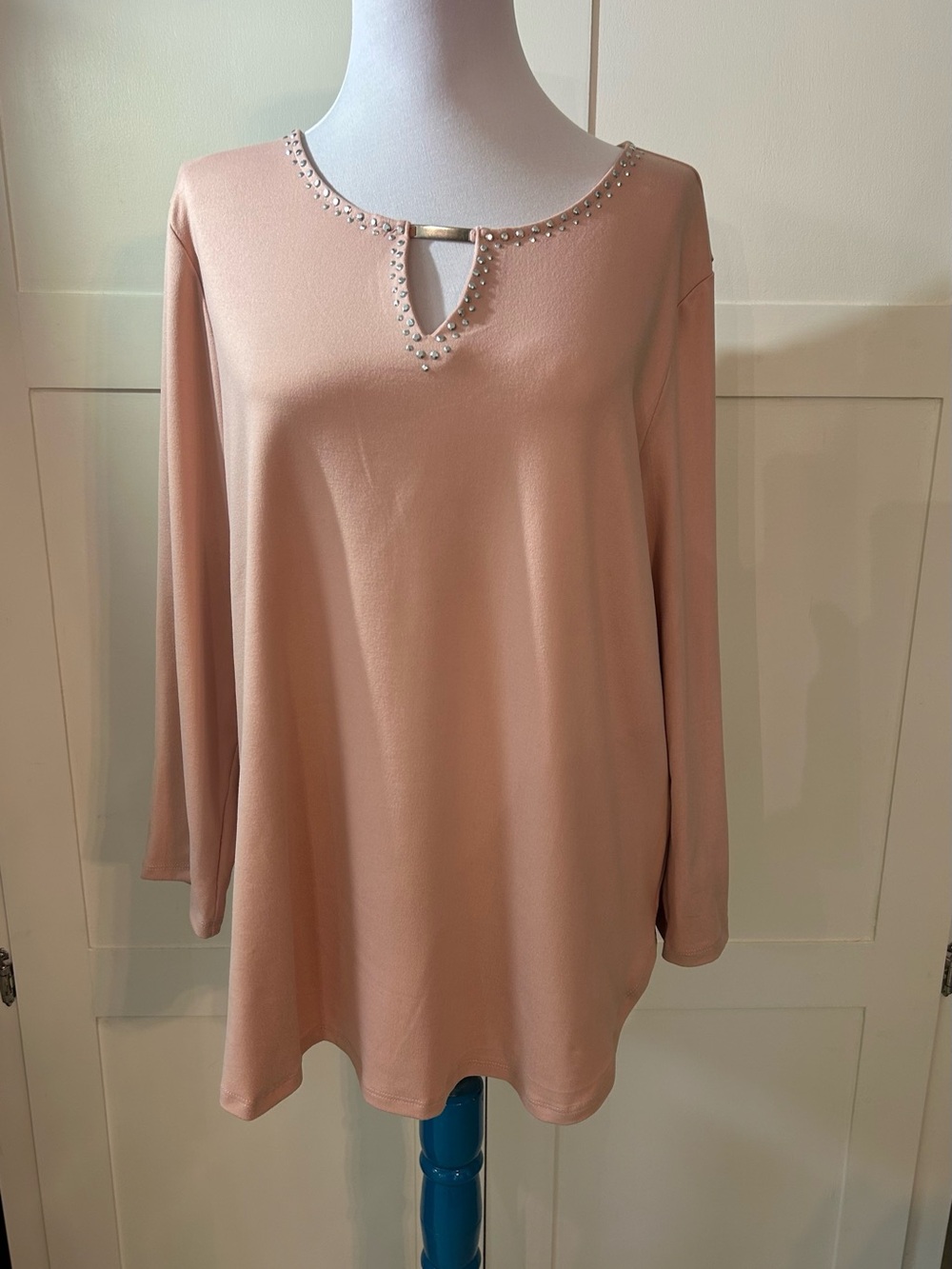 Ruby Rd. Pink Studded Keyhole Top - Like New - Large - Picture 2 of 9